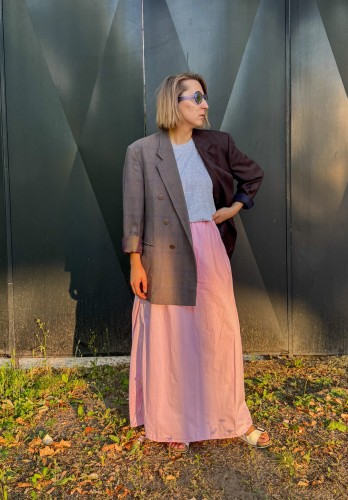 spódnica różowa jasny róż pastelowy róż midi długa z materiału z drugiego obiegu rags queen upcykling 9.jpg